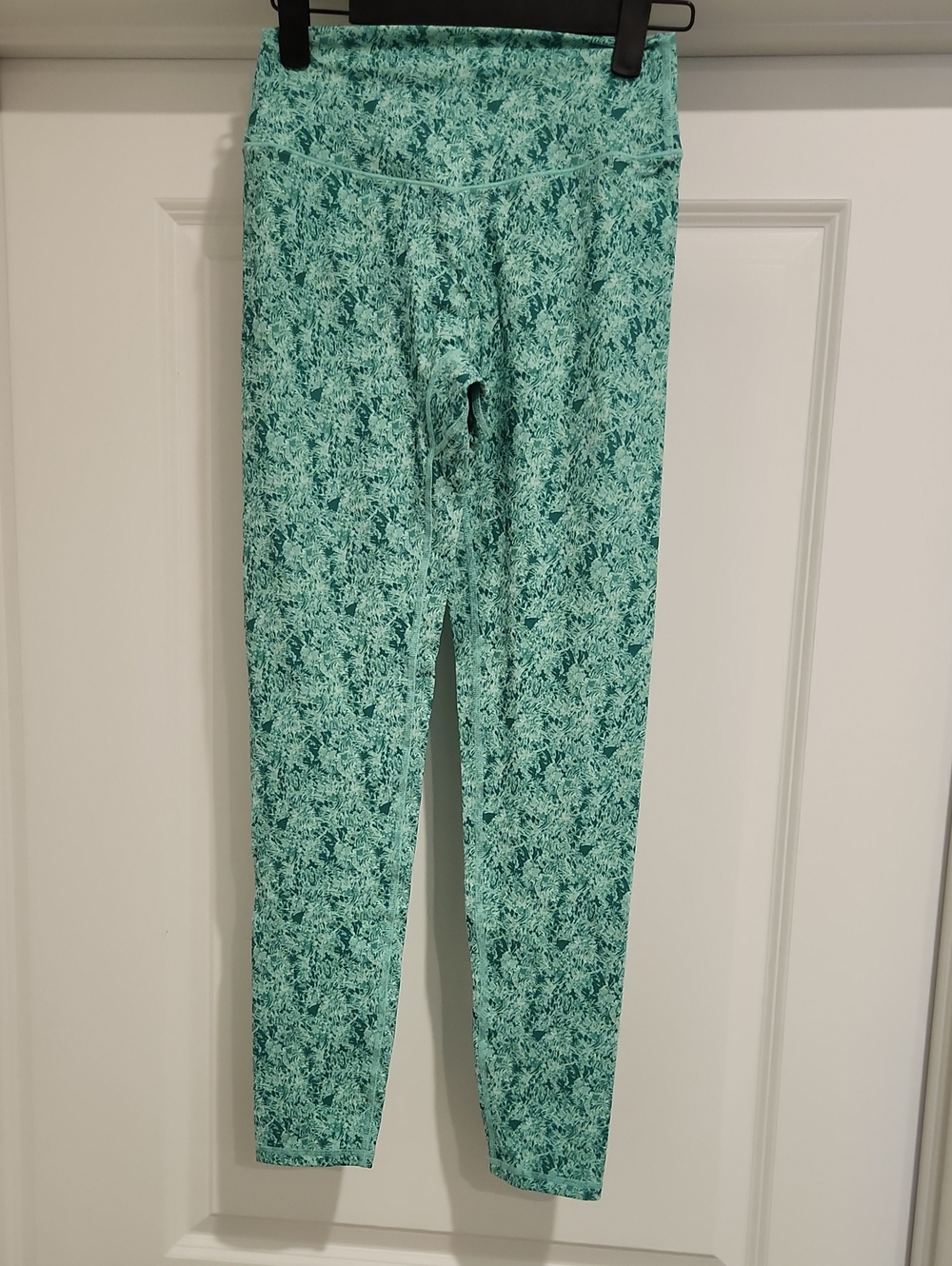 BuffBunny Green Marble-Print Leggings